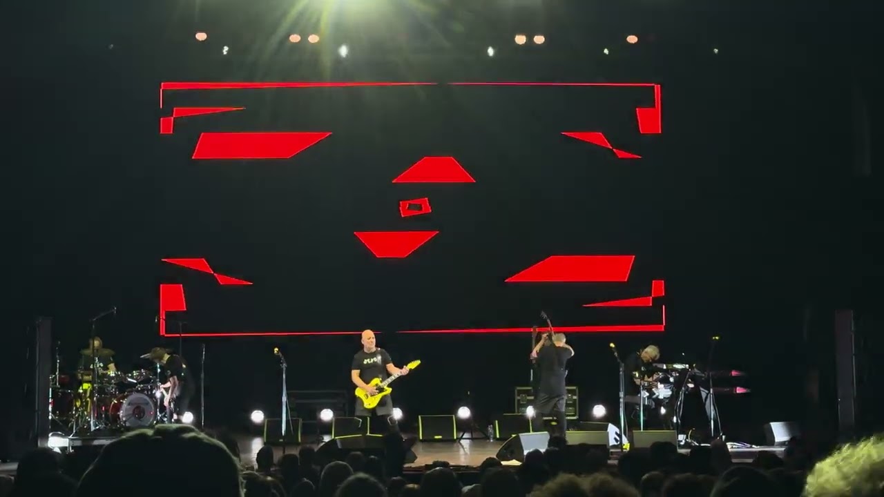 Devo - 12 Smart Patrol Mr DNA - 13 Gates of Steel - Xfinity Center Mansfield MA October 2nd 2025