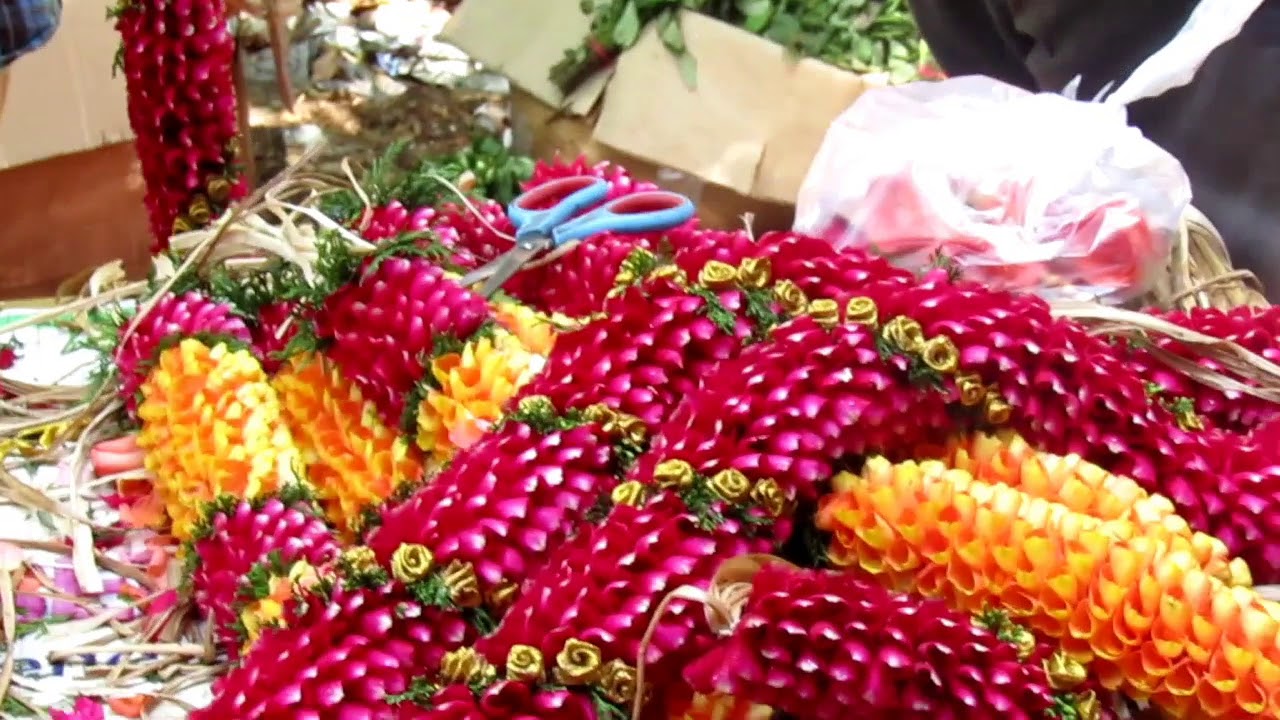 Flowers garlands