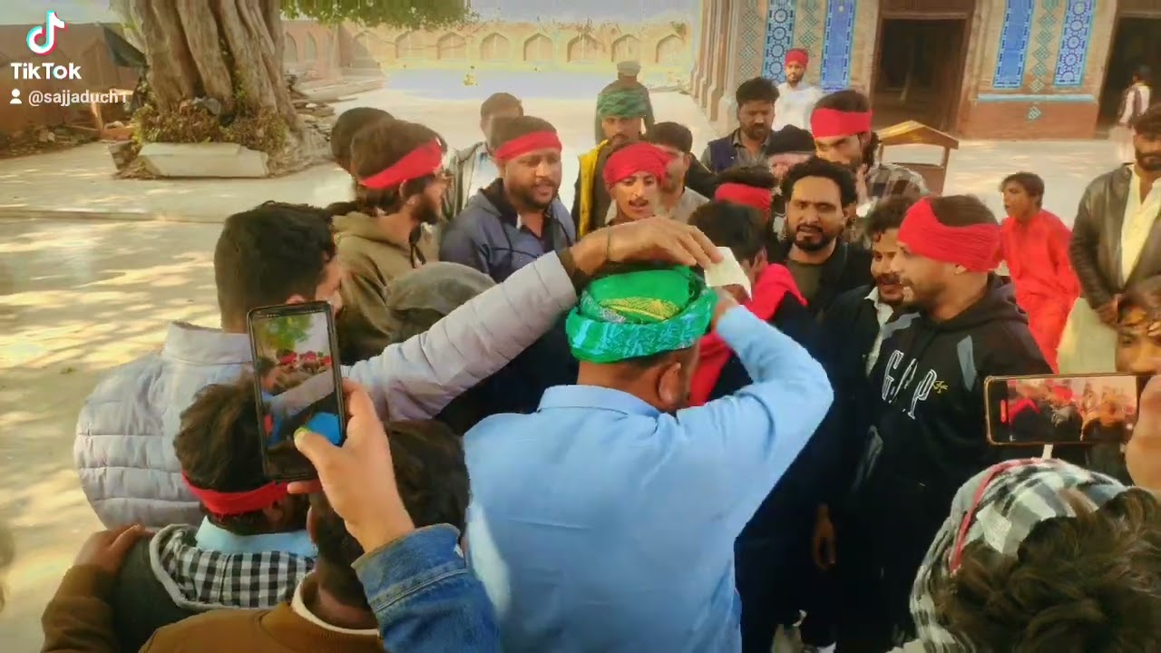 سوھنا اکبر آیا ھ مومناں جشن منایا ھ