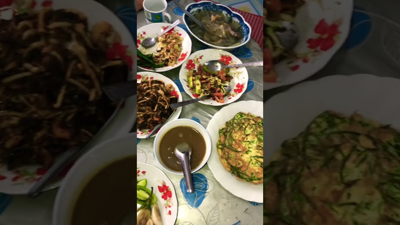 Must eat myanmar foods in my lunch time 😋 #foodvlog #myanmarfoods