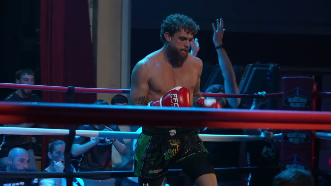 EUAN WILLIAMS (APOLLO SPORTS) vs ALFIE MORRIS80KG BOXING BOUT