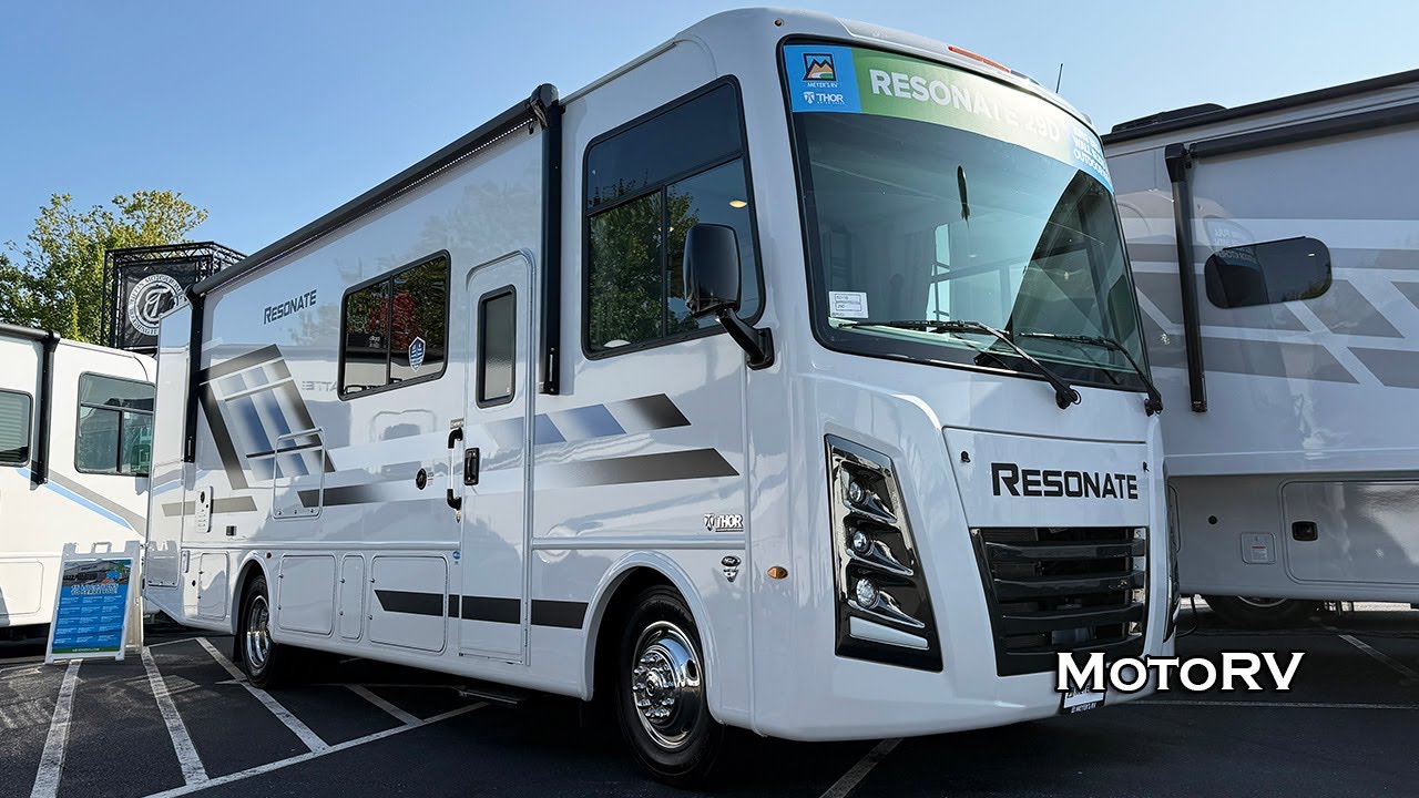 2026 Thor Motor Coach Resonate 29D 7.3L V8 Class A Ford Motorhome