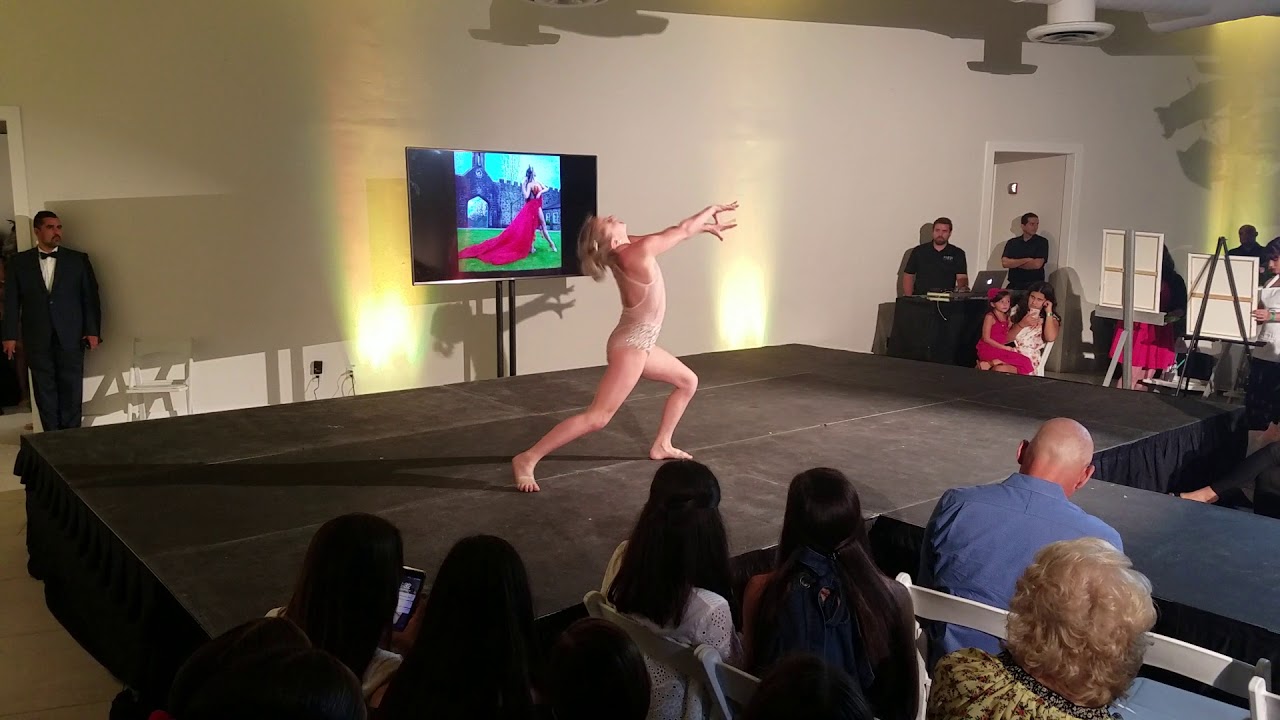 Ilogear Benefit Fashion show, Celebrity Guest