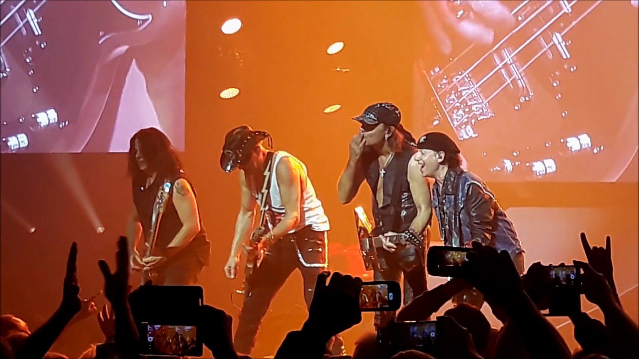Scorpions au Zénith de Dijon le 20/11/2016 - Medley n°1