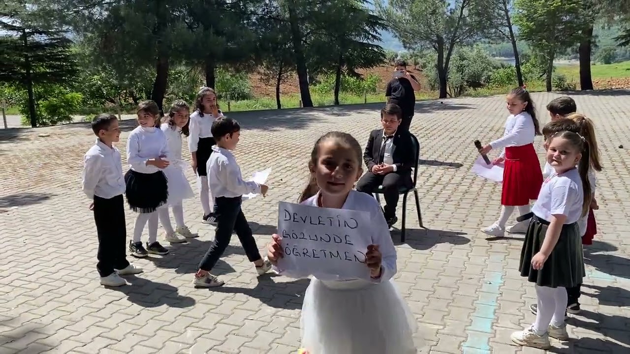 23 Nisan/ Öğretmen Tiyatrosu 