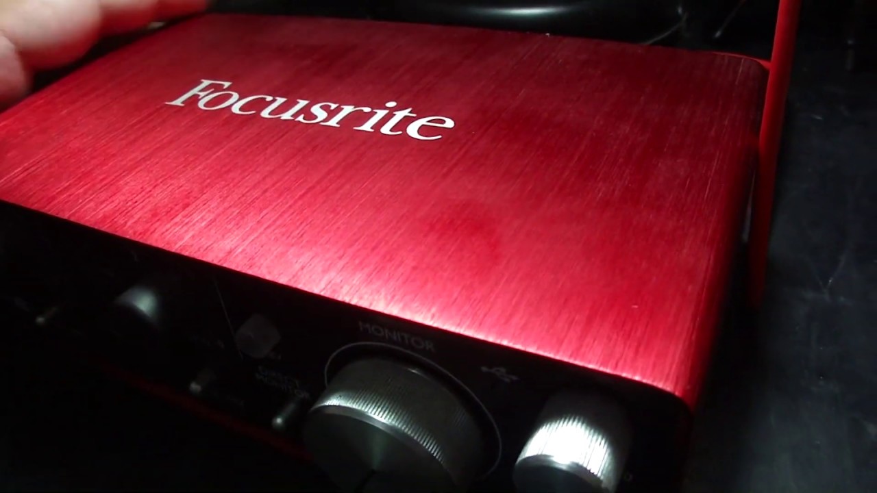 Interface Focusrite 2i2 não sincroniza da USB!