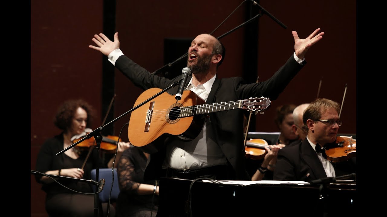 יונתן רזאל והתזמורת הסימפונית ראשון לציון // אשא עיניי - LIVE (שלמה קרליבך)