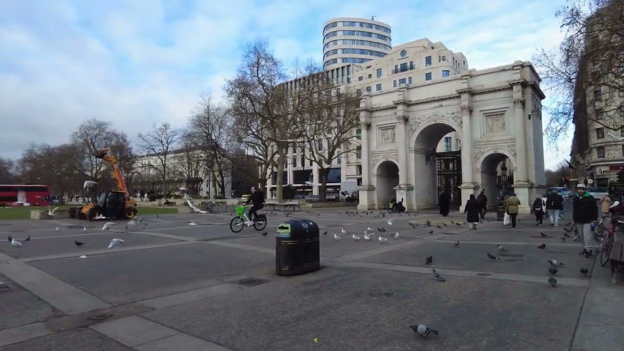 Marble Arch Underground Station