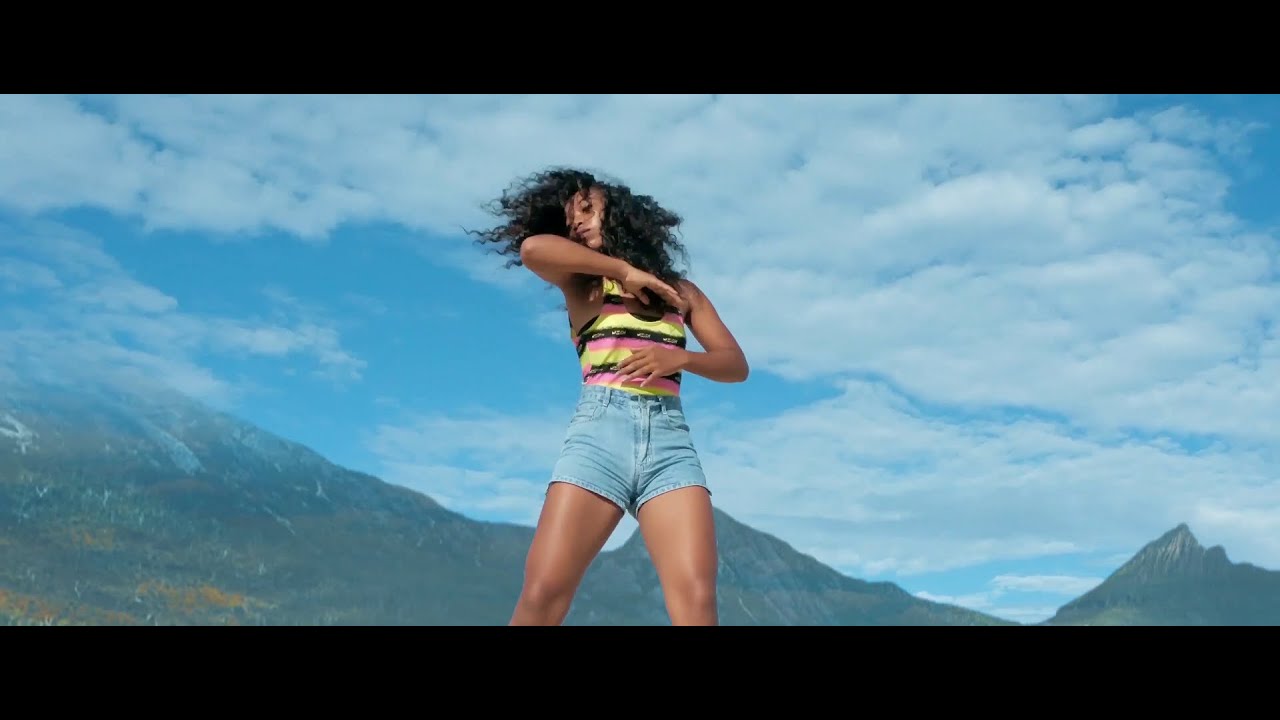 ARIANE - MARO MITSAPATSAPA (CLIP OFFICIEL)