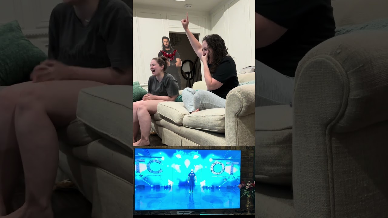 Fan Reactions to Roman's Return on Raw