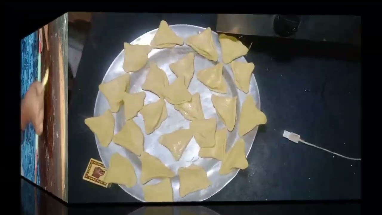 ರಸಬರಿತ ಬಾದಾಮಿ ಪೂರಿ 
