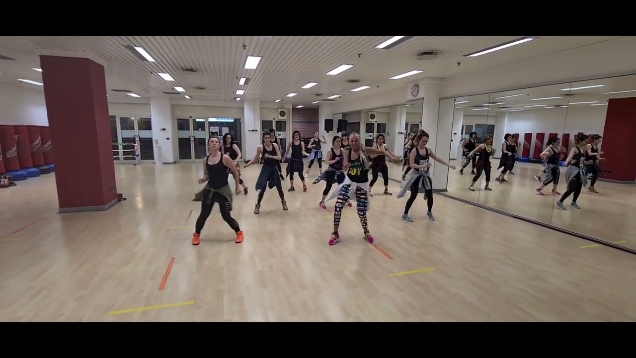 È LA LUNA 🌛 / Irama / Zumba Fitness Coreografia by ZWLORY