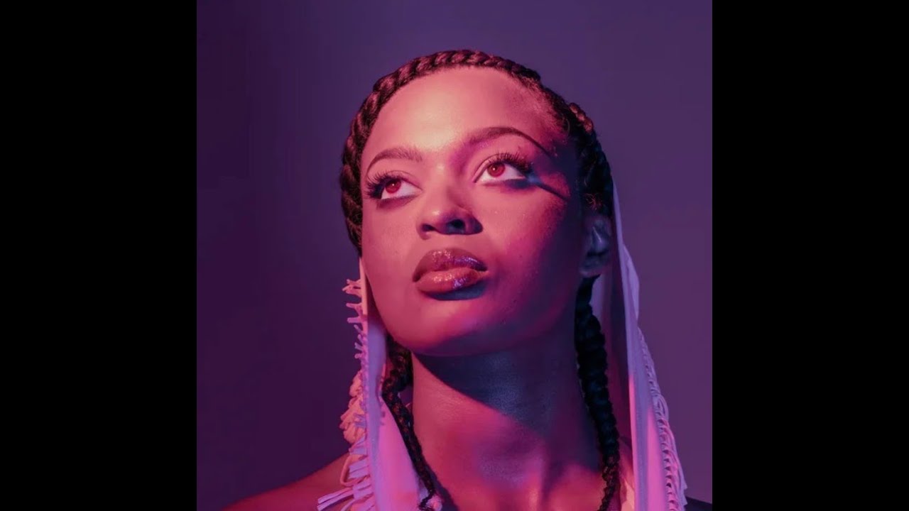Meet Maia Wallace - Singer & DEI Specialist