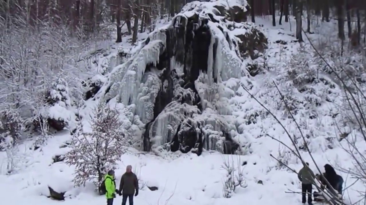 Spaziergang in Bad Harzburg beim Radauwasserfall in Winterlicher Pracht