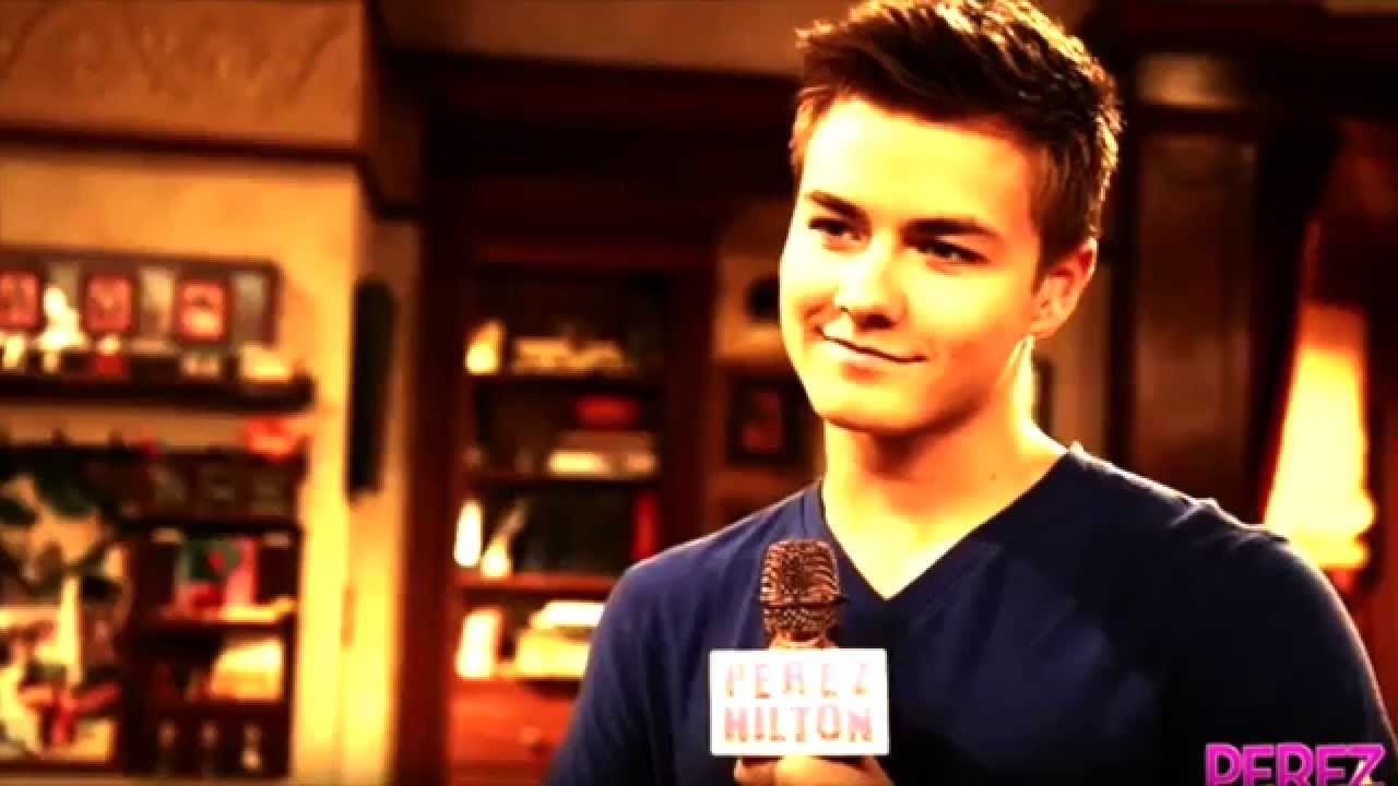 Peyton Meyer and Sabrina Carpenter - Lucky