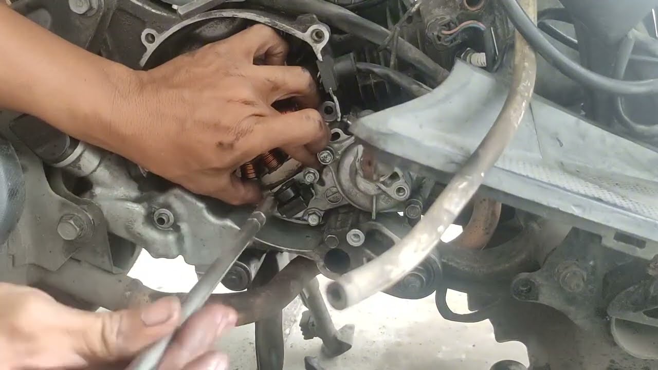 Cara Bongkar pasang sil WATER PUMP vario 110 karbu