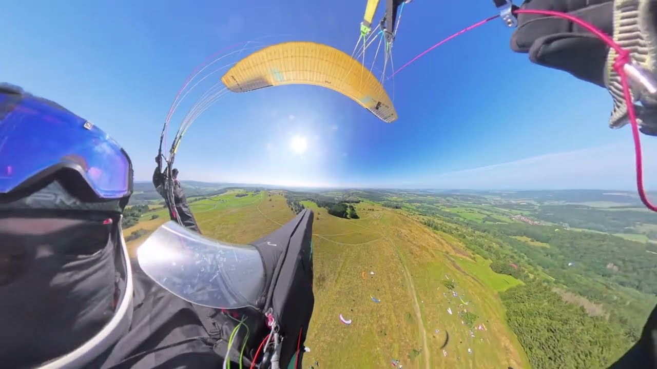 10.08.2025 Paragliding Wasserkuppe Nord - Schöner Flare bei der Toplandung