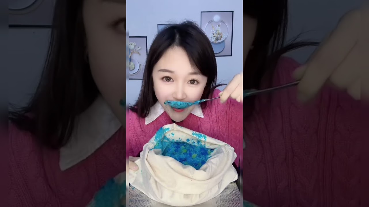 🌈🍚CRISPY CRUNCHY COLOUR 🌈 FULL POWDERY ICE EATING ASMR SNOWFLAKE ❄️🍚