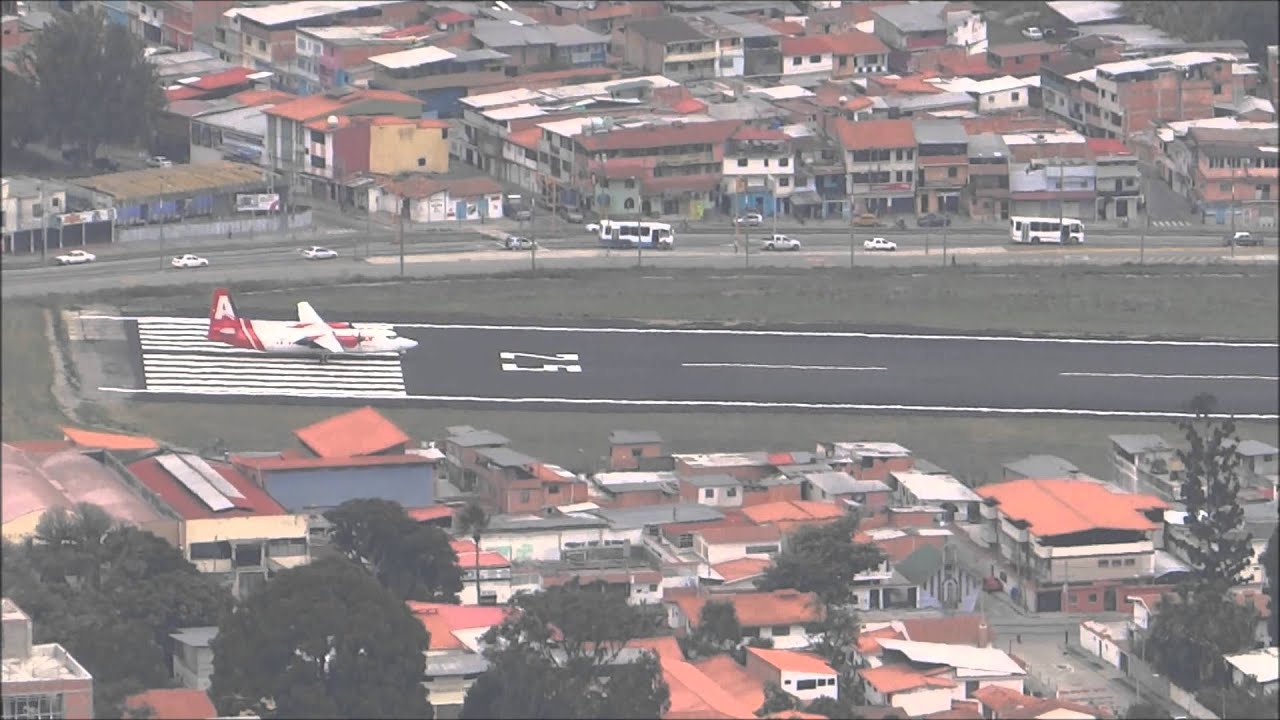 DESPEGUE DEL Fokker -- 50 DE AVIOR AIRLINES EN EL AEROPUERTO ALBERTO CARNEVALI MERIDA VENEZUELA