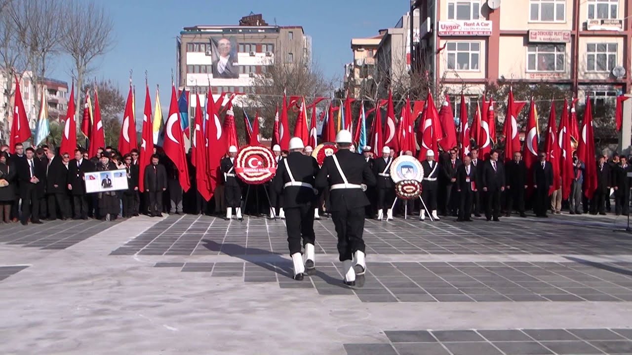 Cumhuriyet Meydanı'na Çelenk Koyma Töreni (18 Mart 2015)