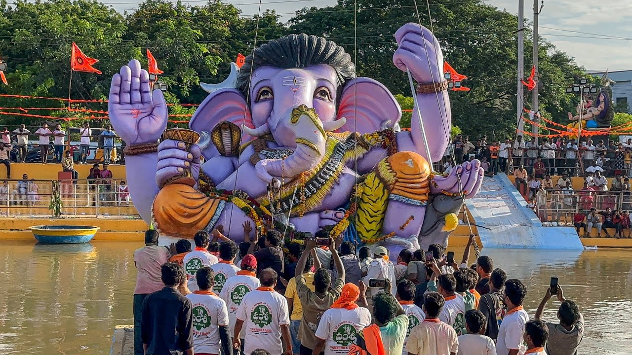 Kurnool Big Ganesh Nimajjanam 2025 | Ganpati Visarjan 2025 | Big Ganesh Immersion 2025 At Kurnool 