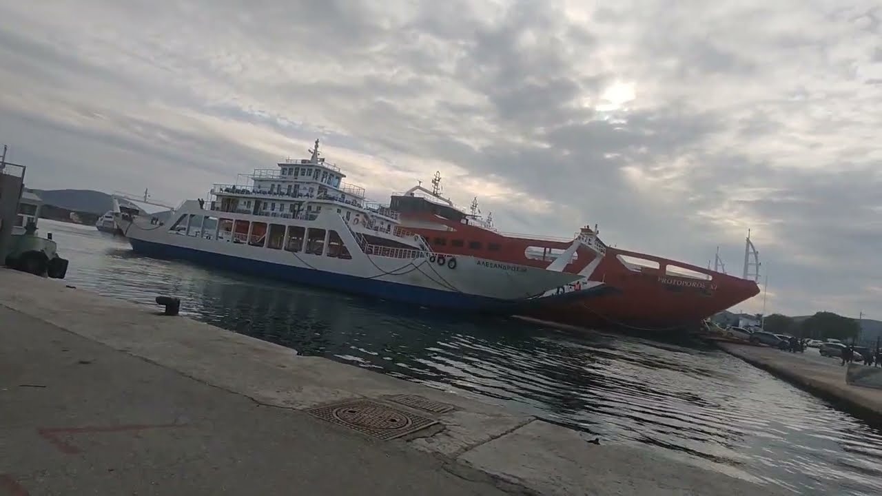 Ships come and go in   Perama