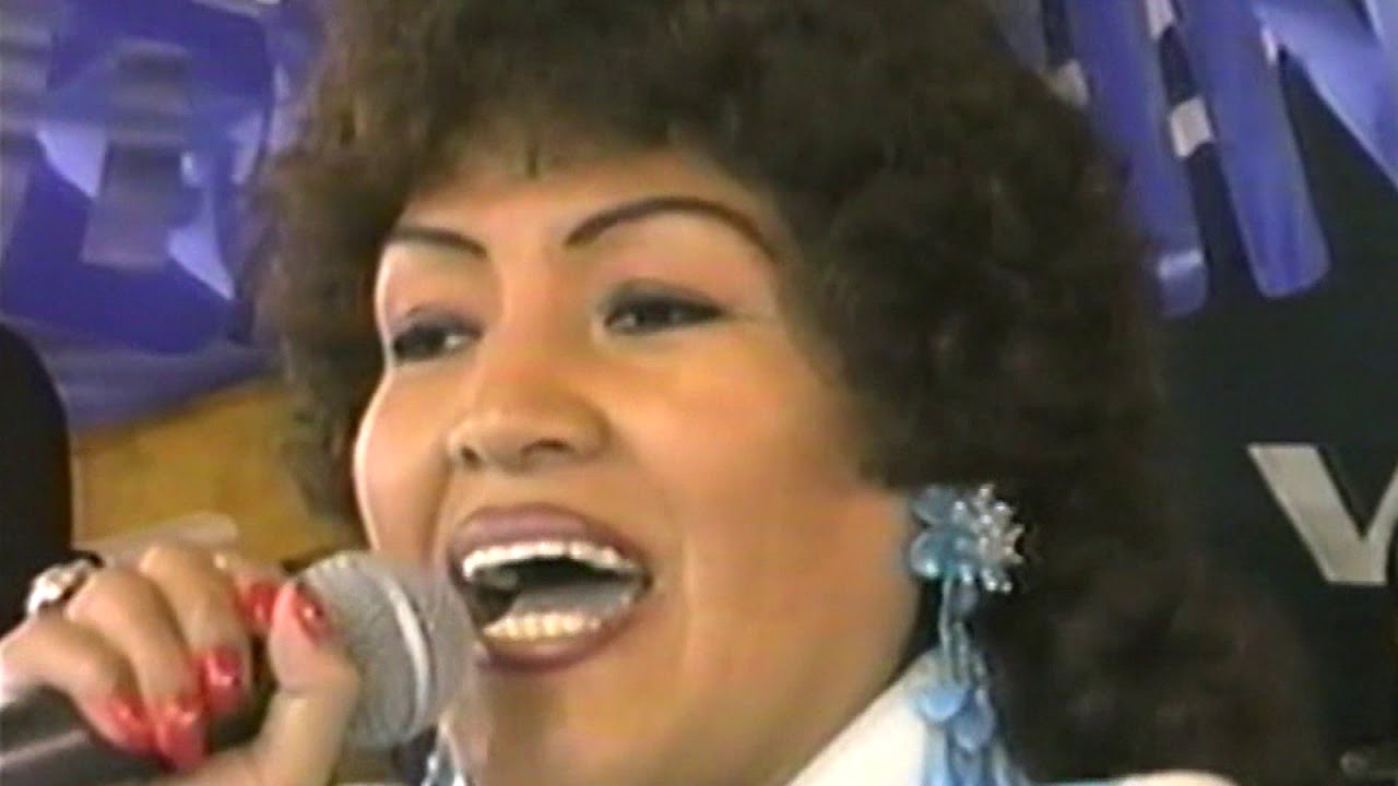 YOLANDA DE CARHUAMAYO CONCIERTO EN CERRO DE PASCO 2002 - BORRACHO - SOMBRERITO PERDIDO