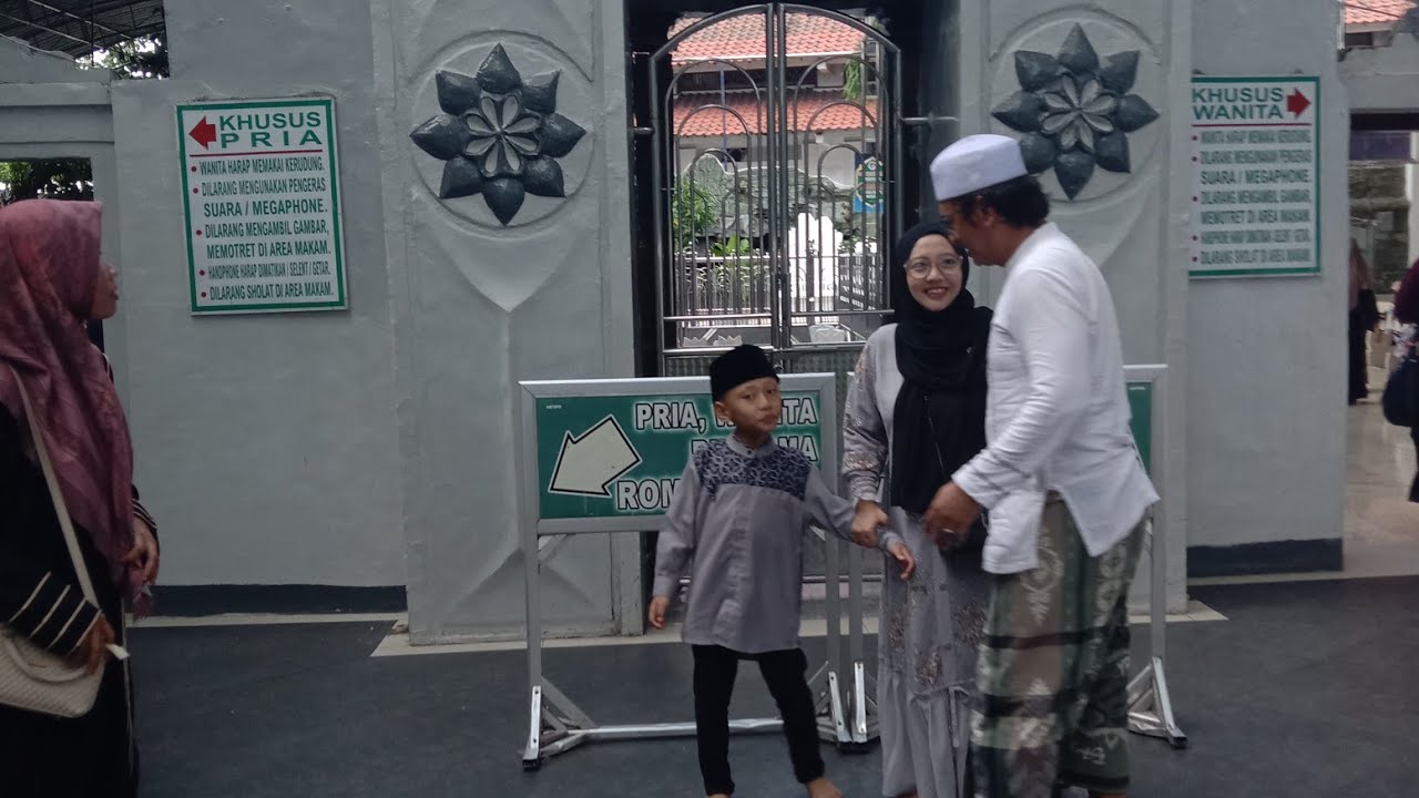 Ziarah kubur Sunan Ampel 2026
