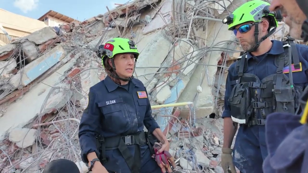 Search and Rescue teams continue the Search for Survivors in Venezuela