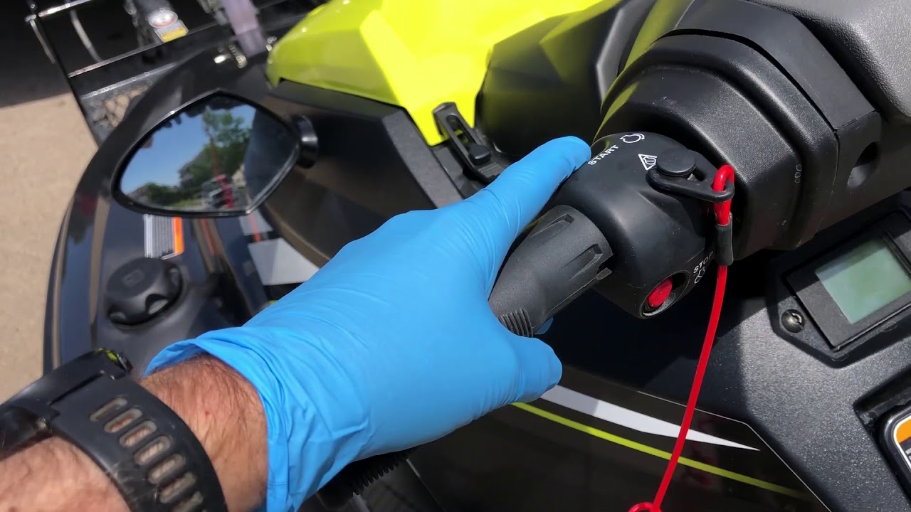 Замена масла в Yamaha Waverunner EX Sport 2019 года