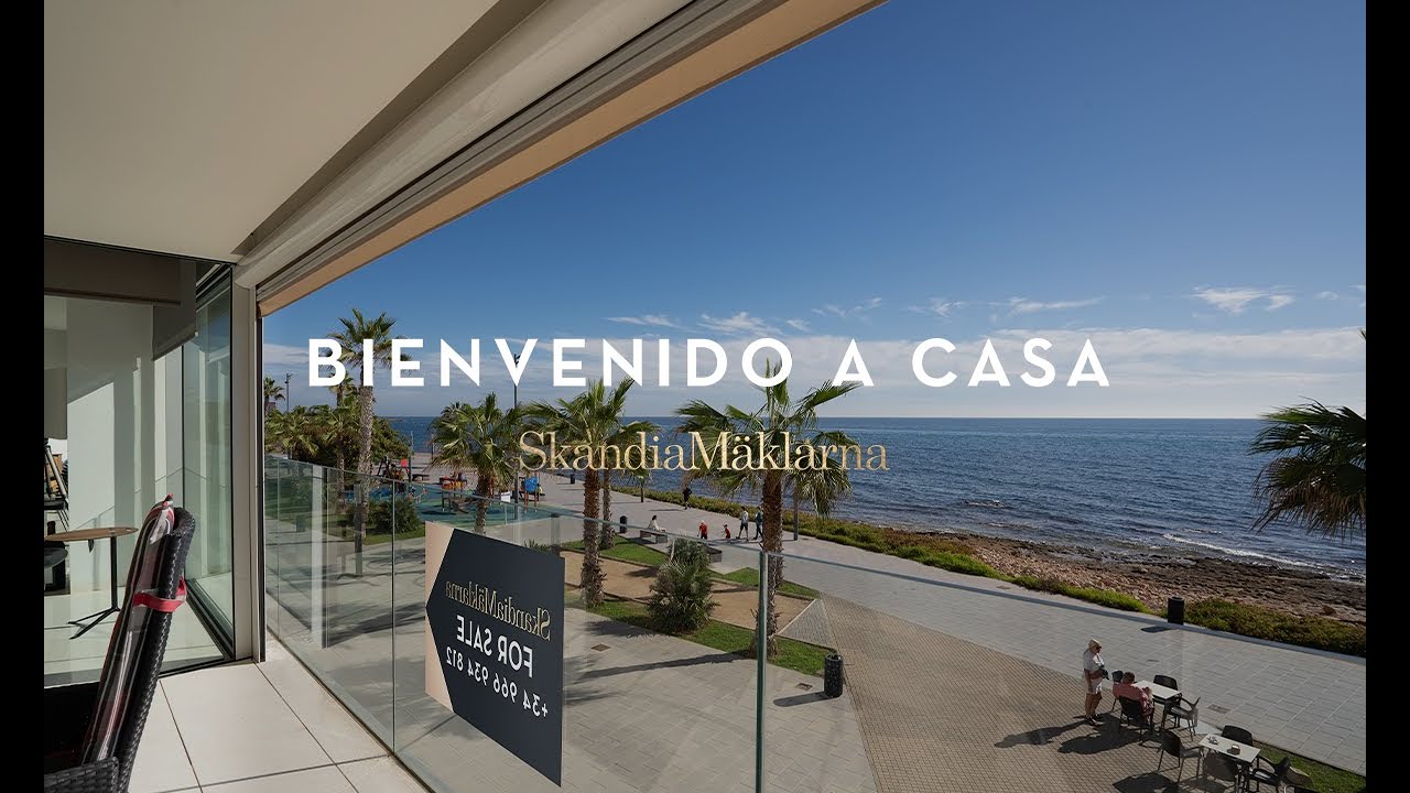 Luxurious apartment on the first line with breathtaking sea view - SkandiaMäklarna Torrevieja