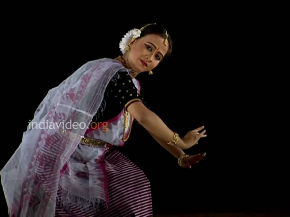 Manipuri dance by Bimbavati Devi  Radha Roop Varnan  Invis Multimedia  DVD
