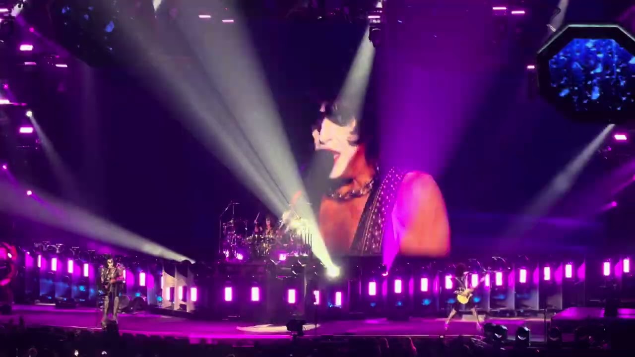 Deuce - KISS Live at The Climate Pledge Arena in Seattle 11/6/2023