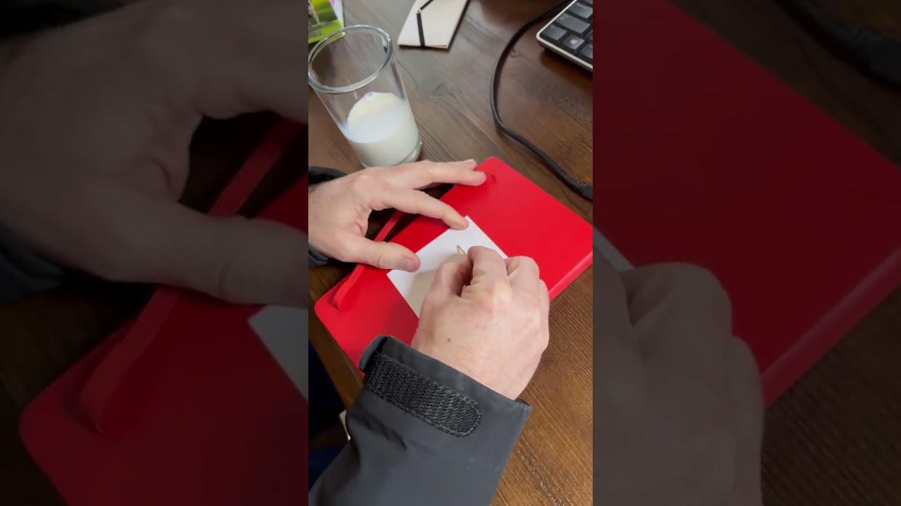 How to make a Secret Message with milk in an Escape Room