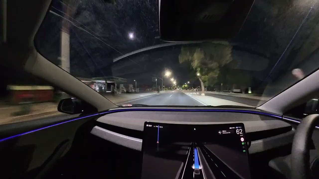 Tesla FSD goes around Bike