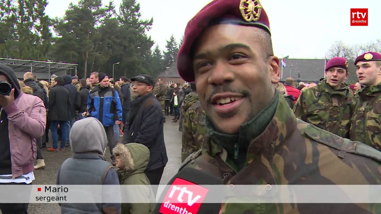 Feest bij honderdste uitreiking rode baret