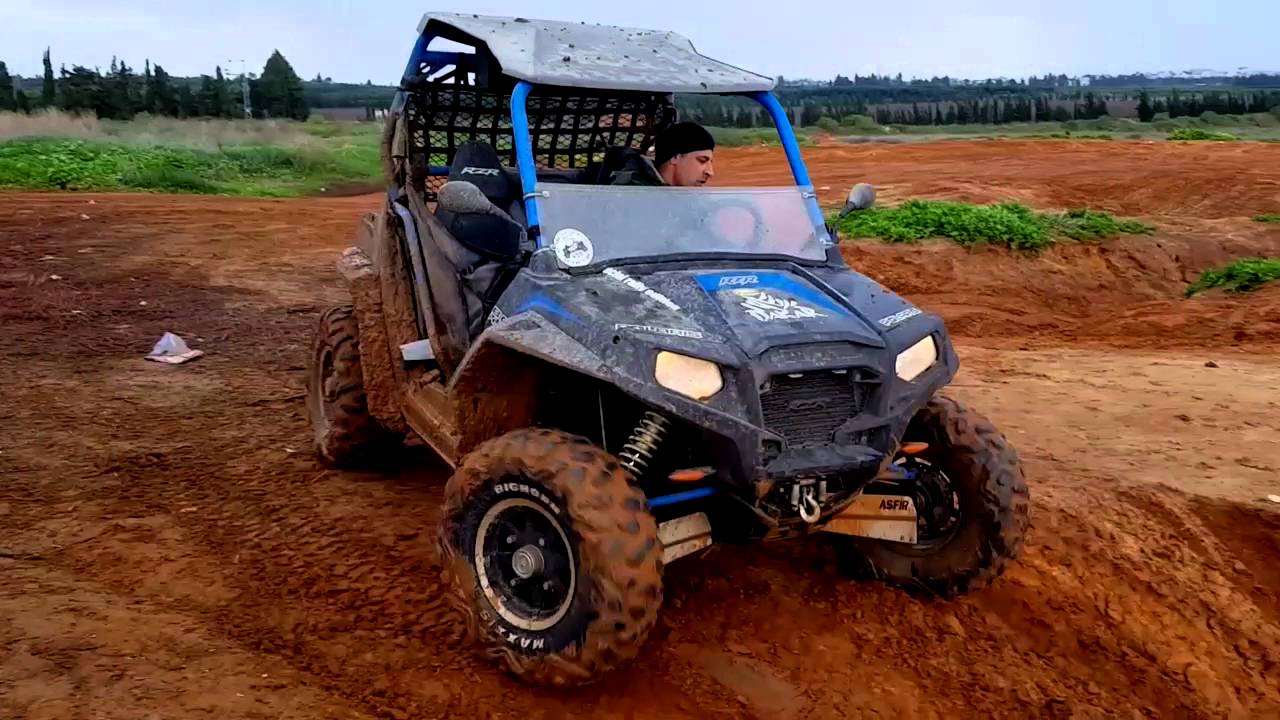 תומקאר ורייזר עולים עליות בבני ציון