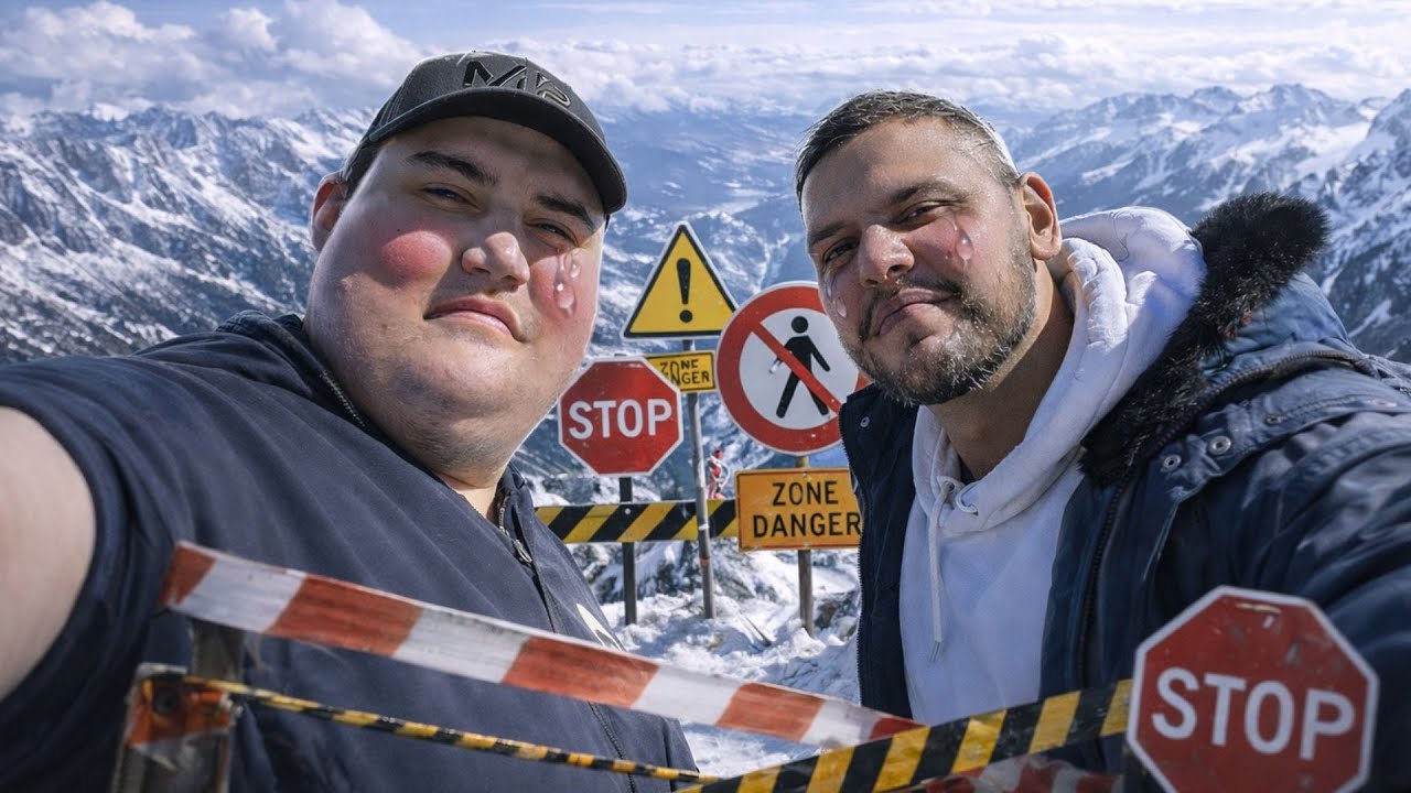 ON EST BLOQUÉS AU SOMMET D'UNE MONTAGNE !