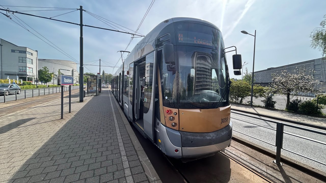 Trajet complet de la ligne 8 (Roodebeek vers Louise) dans un tram t3000