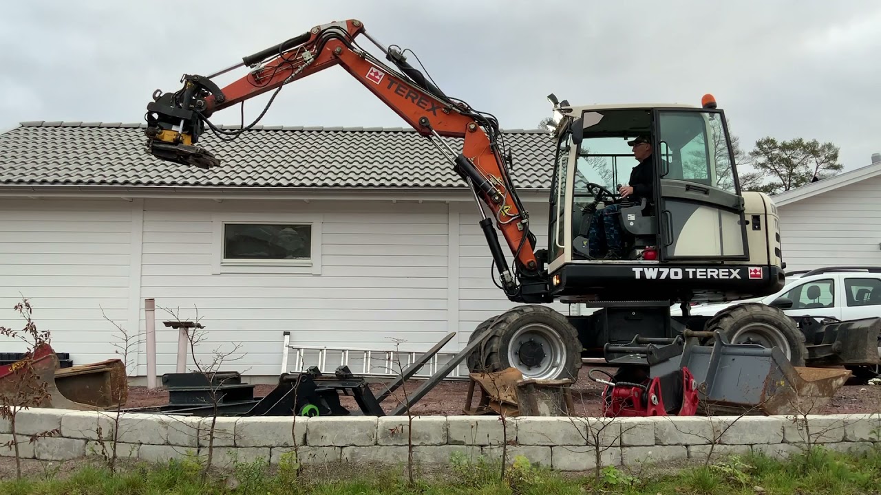 Köp Grävmaskin Terex TW70 med vagn och redskap på Klaravik