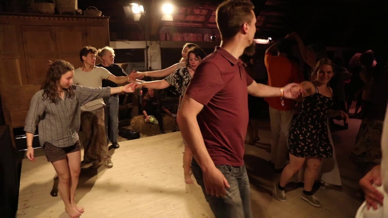 KlangRauschTreffen H&ouml;sseringen 2018, Session und Tanz in der Sonnabendnacht