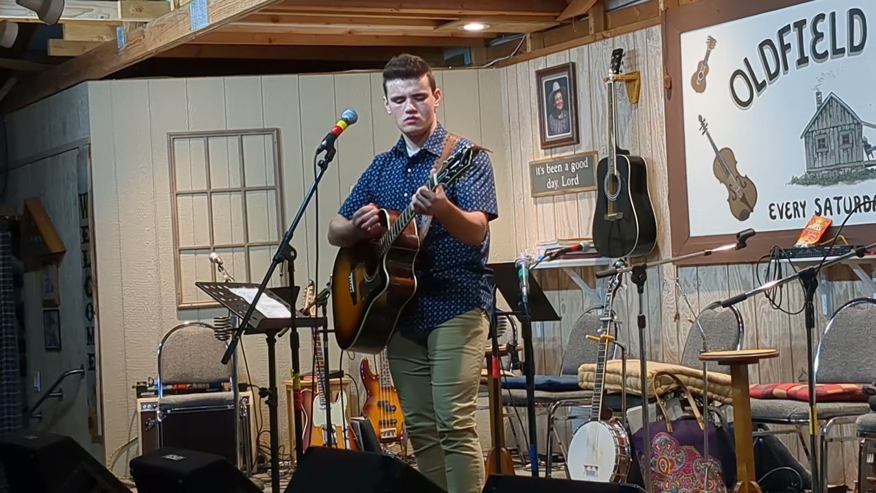 McKenzie - Isaac Walker live @ The Oldfield Opry 