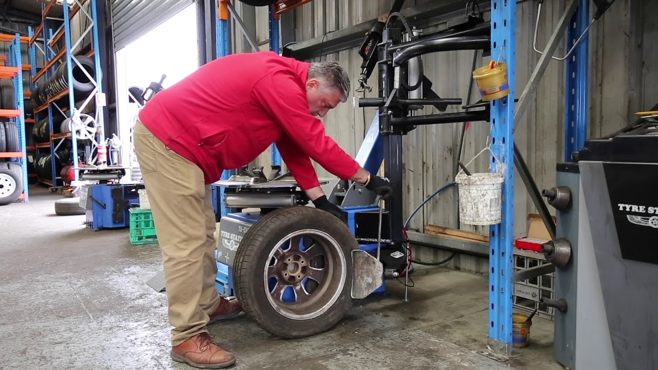 Tyre Changer WES-C6632R - Workshop Equipment Store&reg;, Melbourne