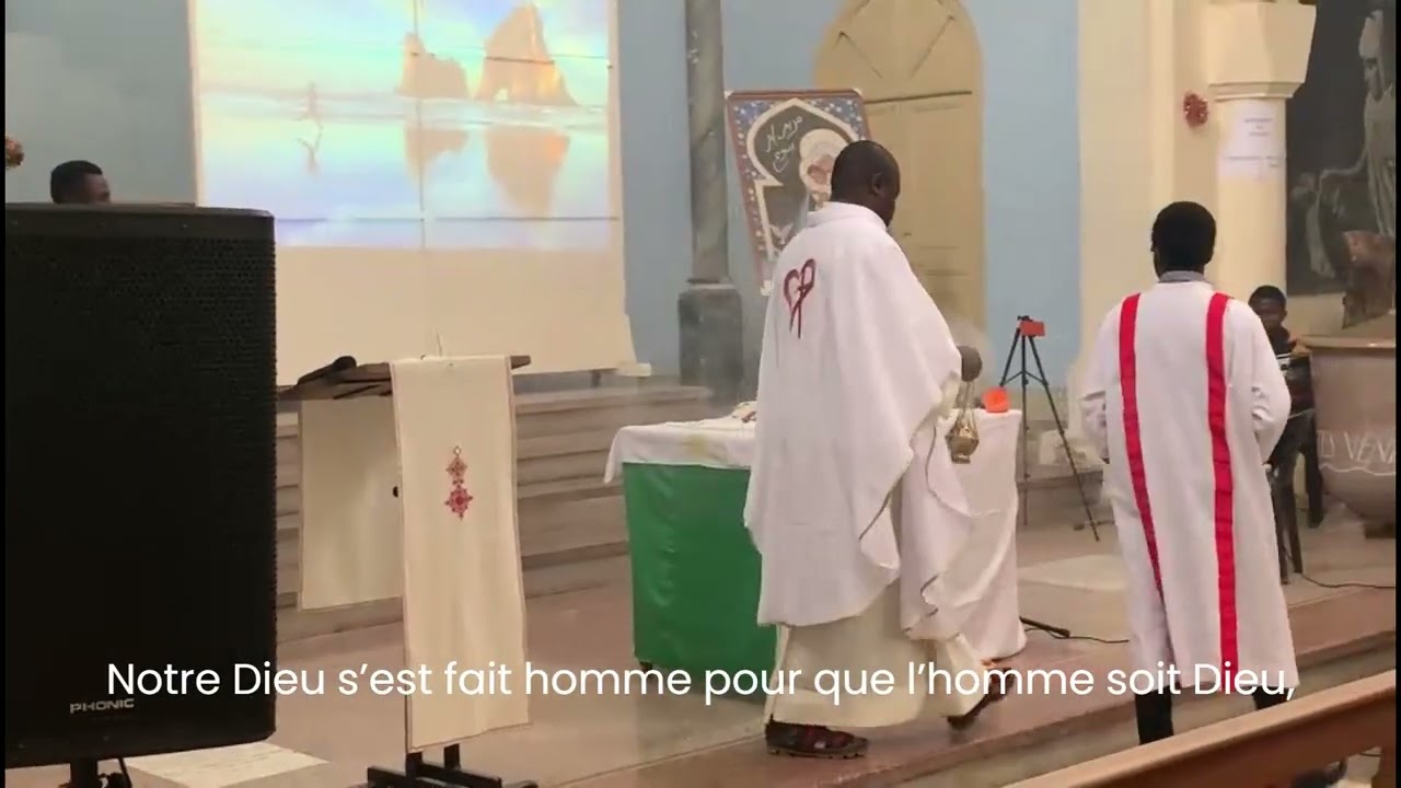 Notre Dieu s'est fait homme | Chant de l'Emmanuel
