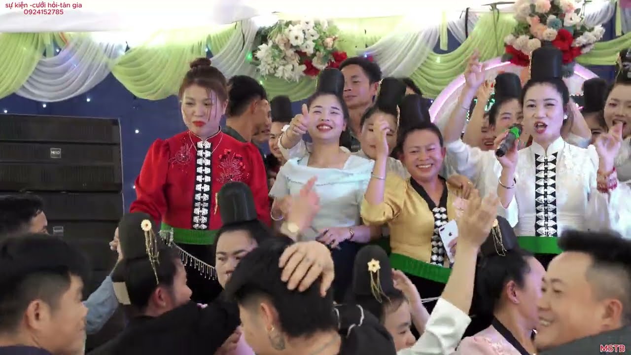 NHẢY MỪNG TÂN GIA - GIA ĐÌNH TOẠN TUẤN QUÁ CĂNG