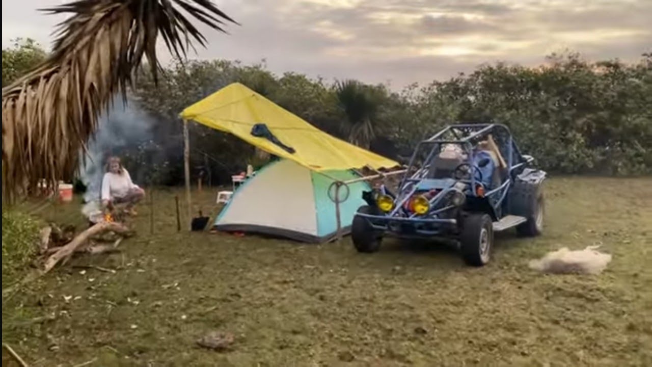 ACAMPAMENTO COM O Tatuí, entre a lagoa e mar no deserto total