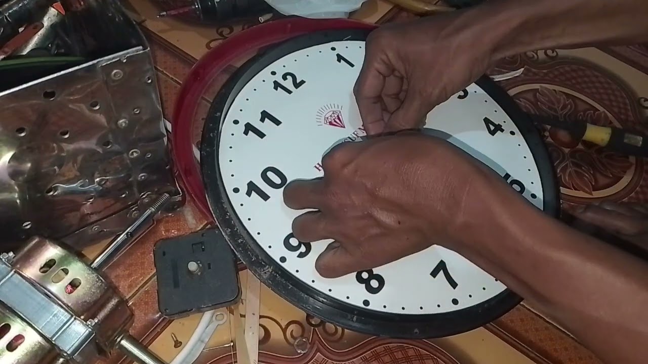 Jam dinding mati total