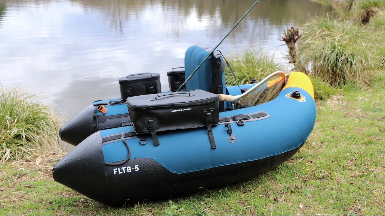 Test ensemble float tube, pompe et palmes Caperlan