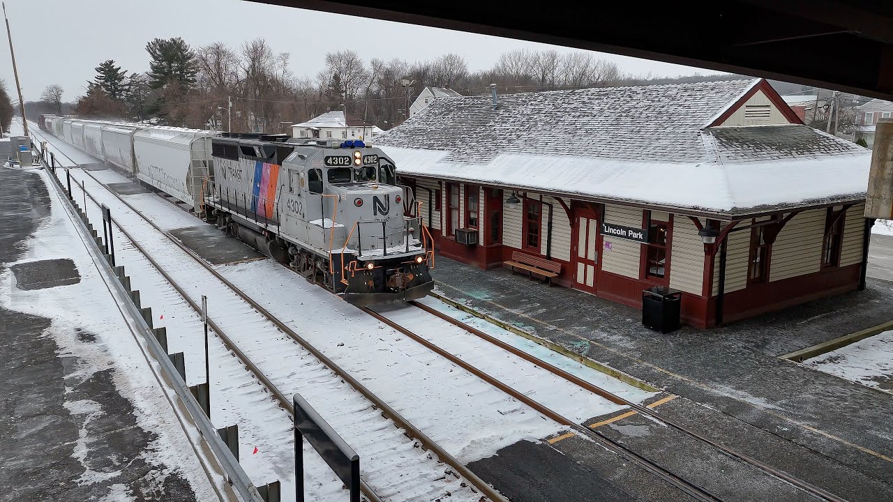 New Jersey Transit Freight Sort Of:  Chasing Chesapeake & Delaware Railroad RP2 Plus Train 1074