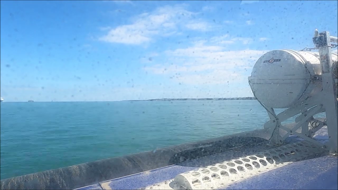 Southsea To Ryde In 2 & A Half Minutes - Hovertravel Hovercraft [4x Speed] - Isle Of Wight